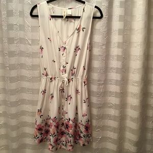 Mimi Chica Sleeveless Floral Dress